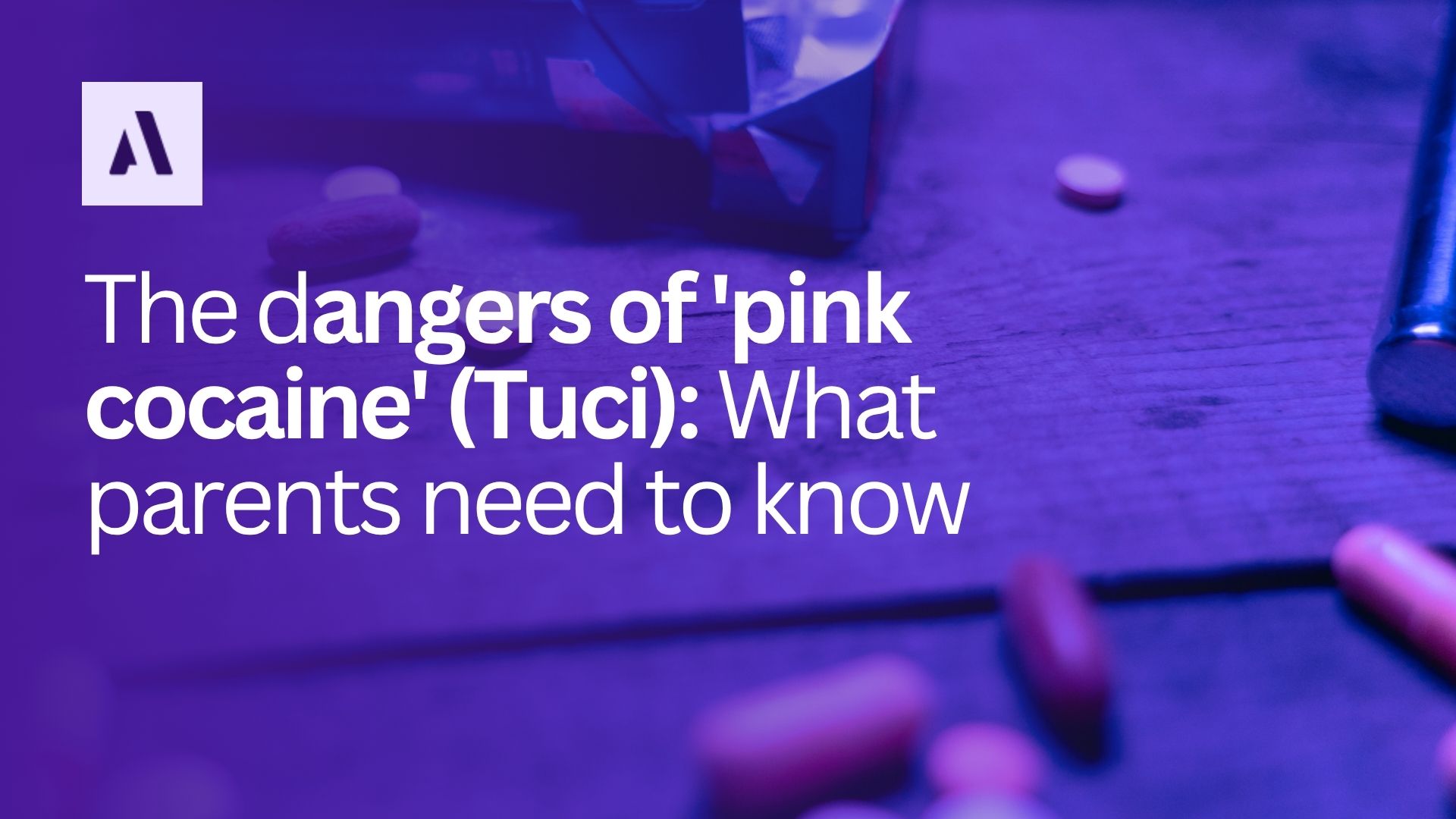 Pink cocaine powder